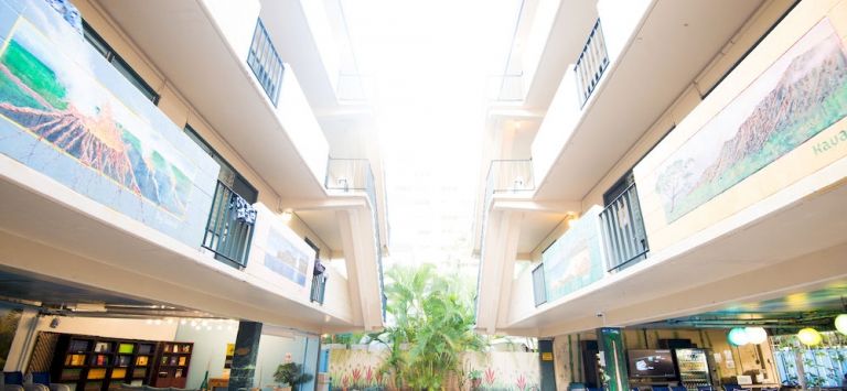 Waikiki Beachside Hostel