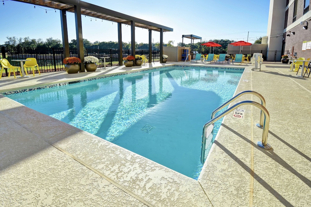 Home2 Suites by Hilton Lagrange - photo 30