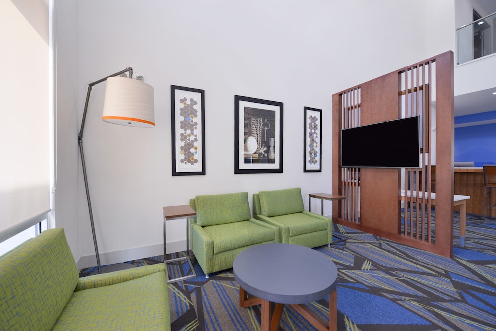 Holiday Inn Express Bethlehem by IHG - photo 49
