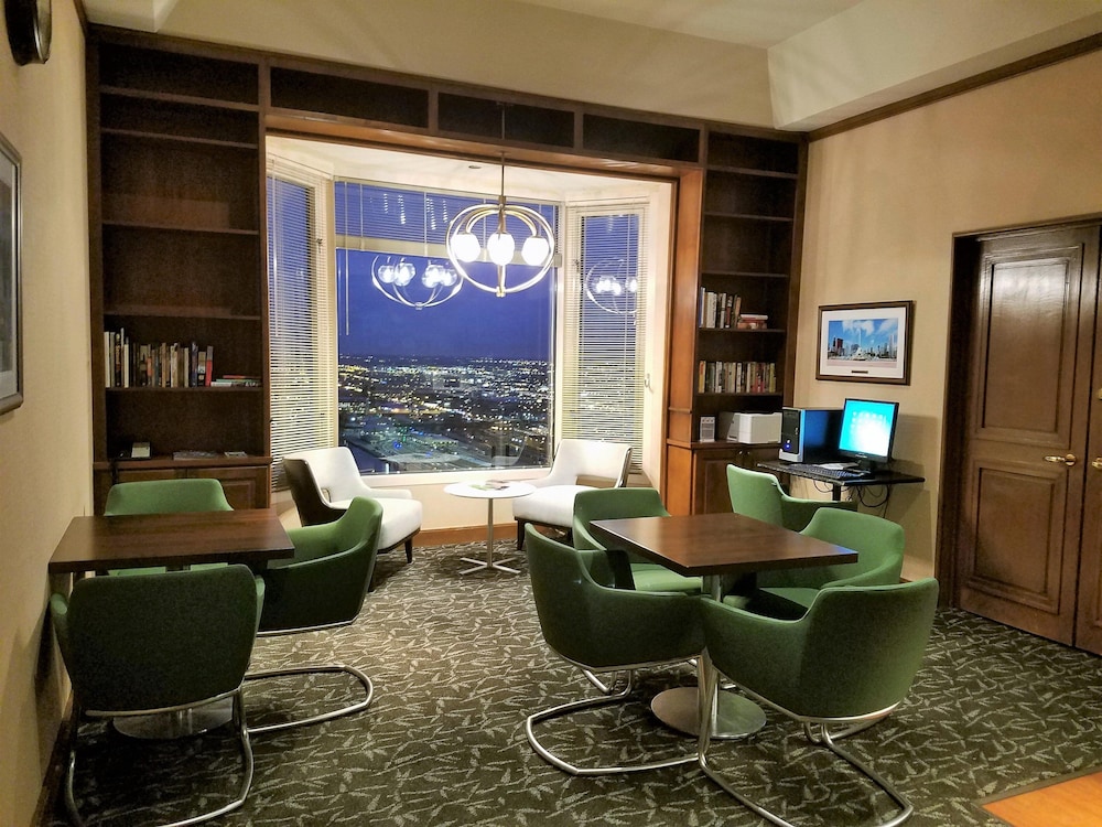 The Buckingham Hotel - photo 37