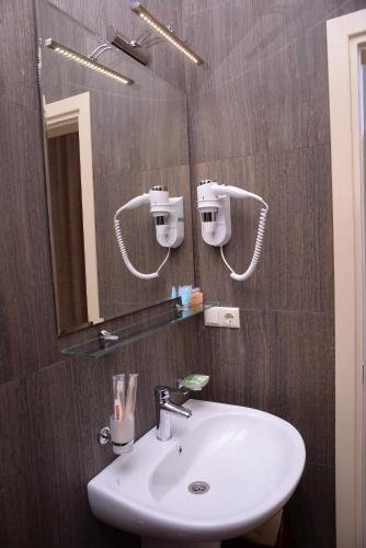 Hotel Varios