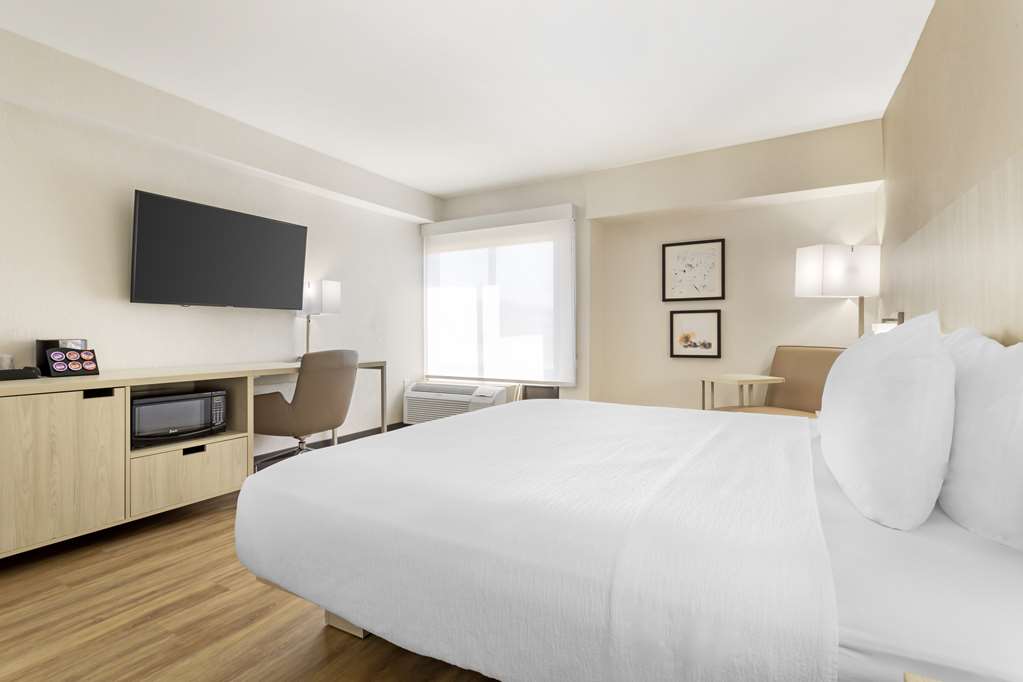 Best Western Plus Sugar Land Stafford - photo 15