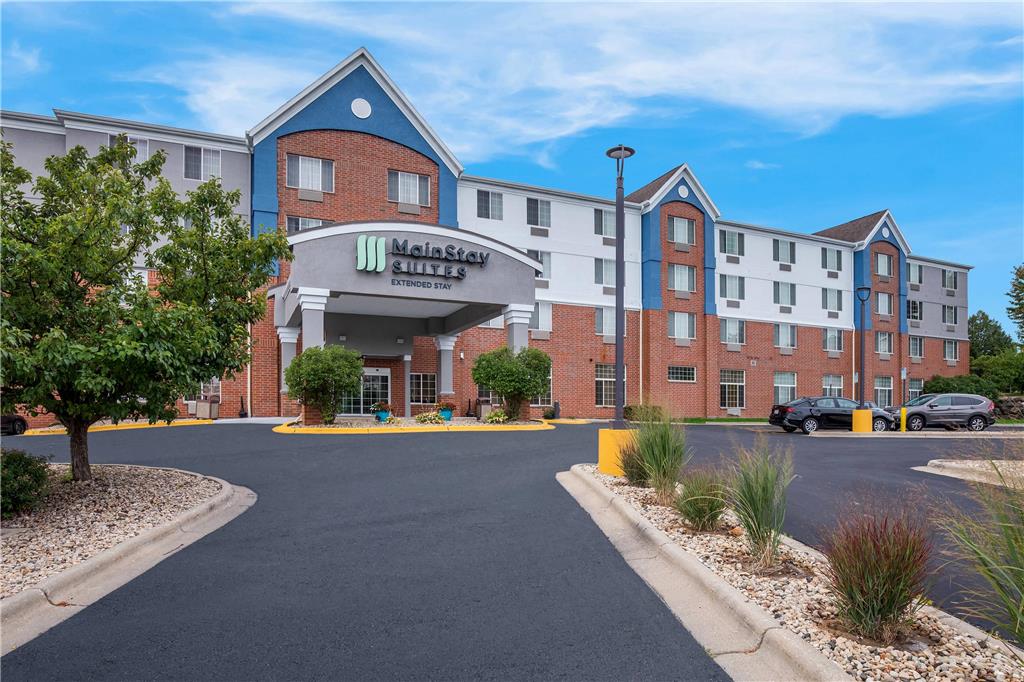MainStay Suites Fitchburg Madison - photo 3