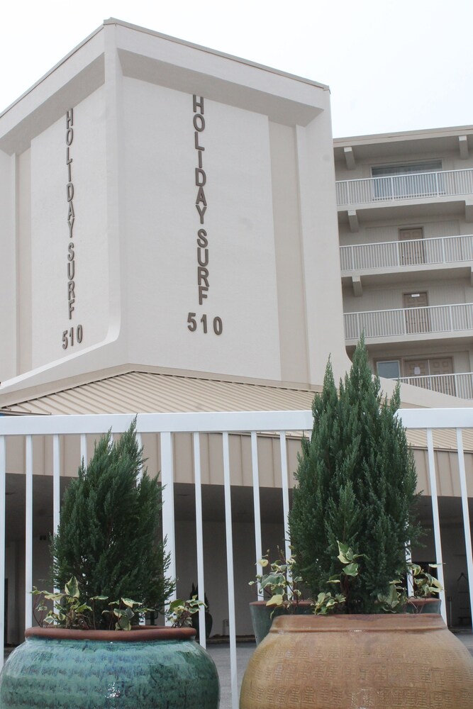 Holiday Surf and Racquet Club - photo 43