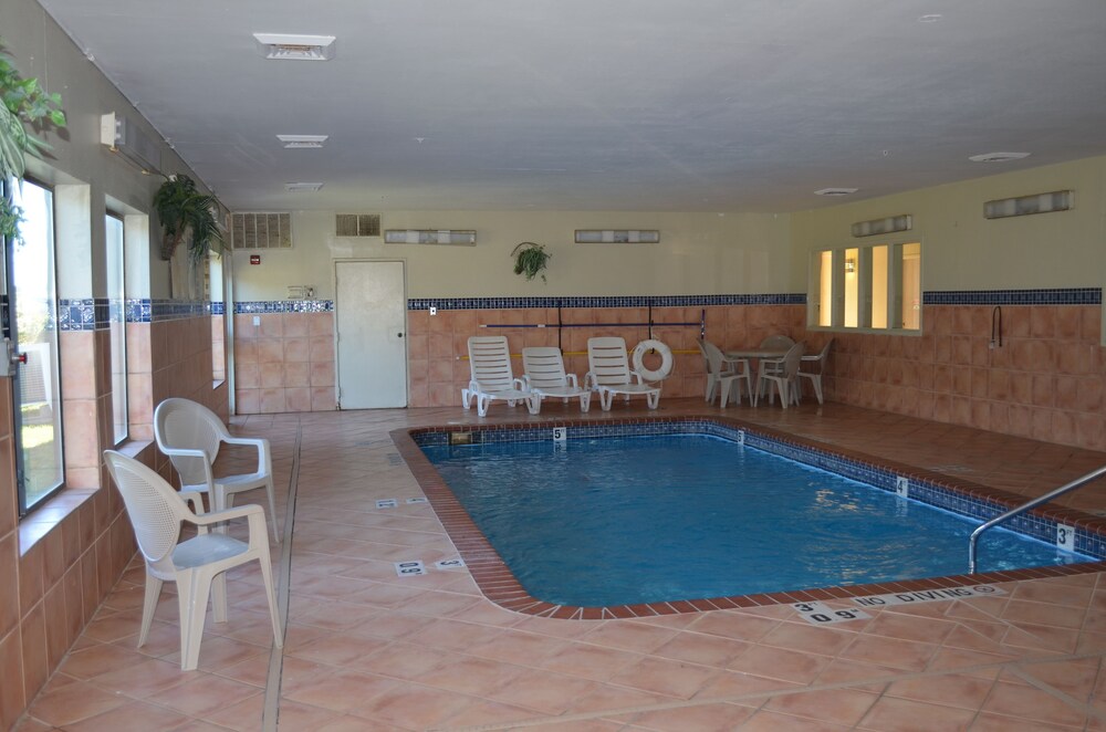 Quality Suites Abilene TX - photo 45
