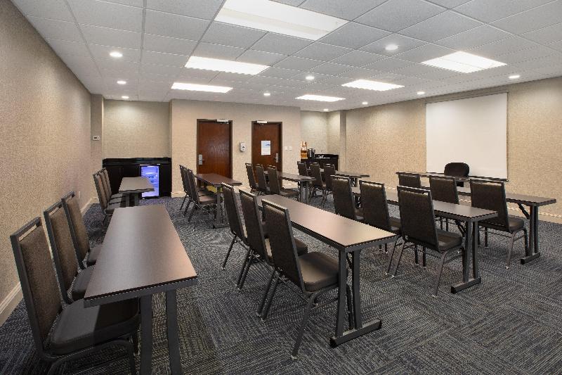 Holiday Inn Express I 26 & Us 29 At Westgate Mall by IHG - photo 44