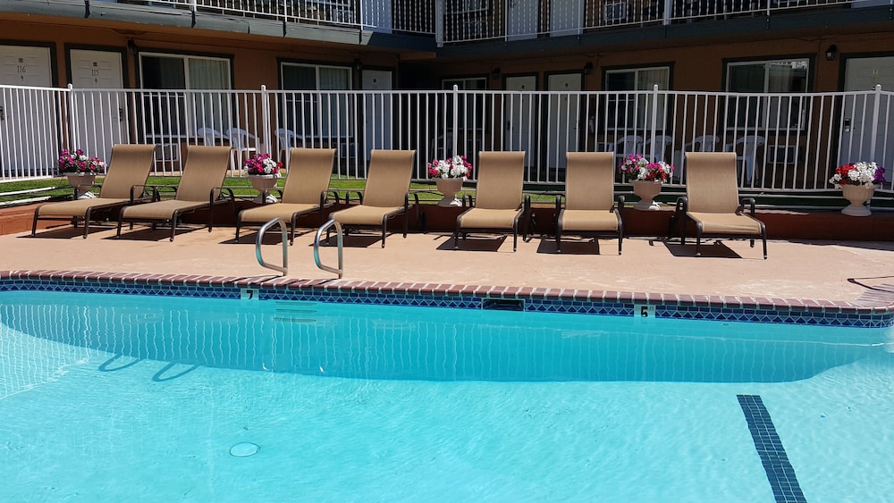 Alpine Inn and Spa - photo 27