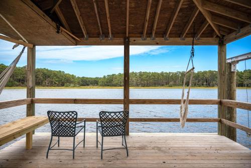 Waterway Haven by Oak Island Accommodations - photo 5