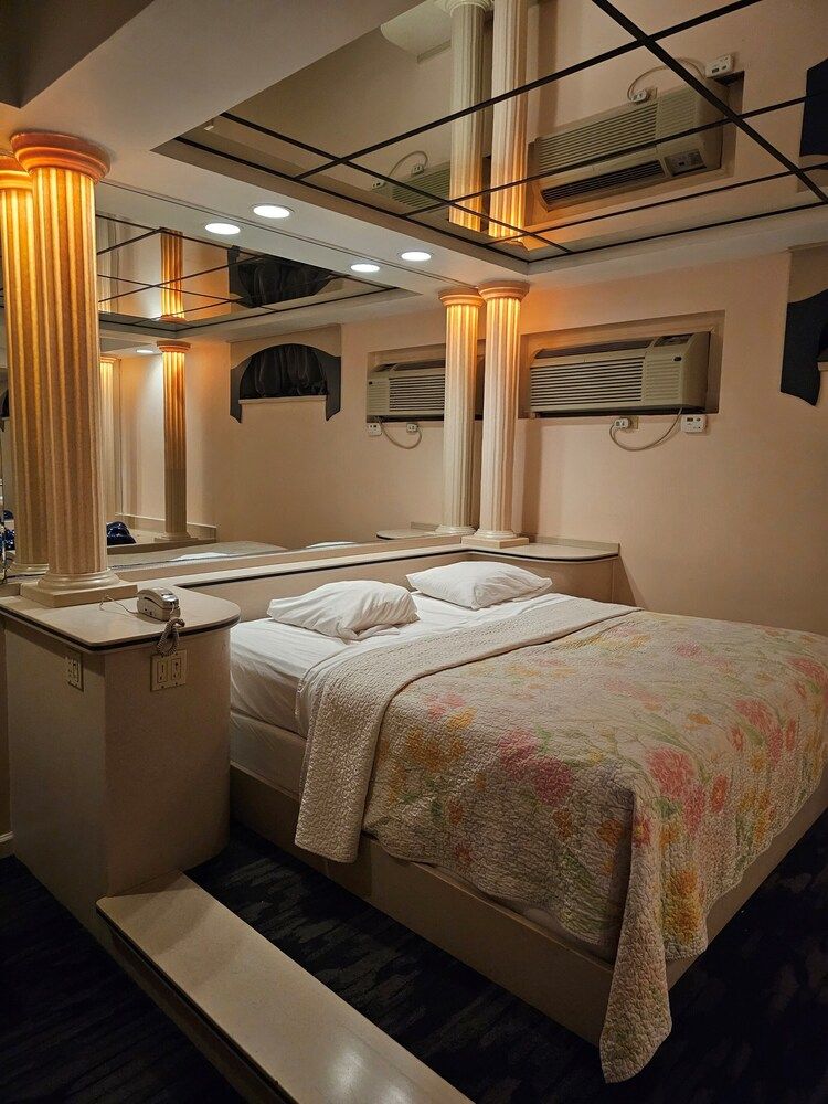 Loop Inn Motel - photo 10