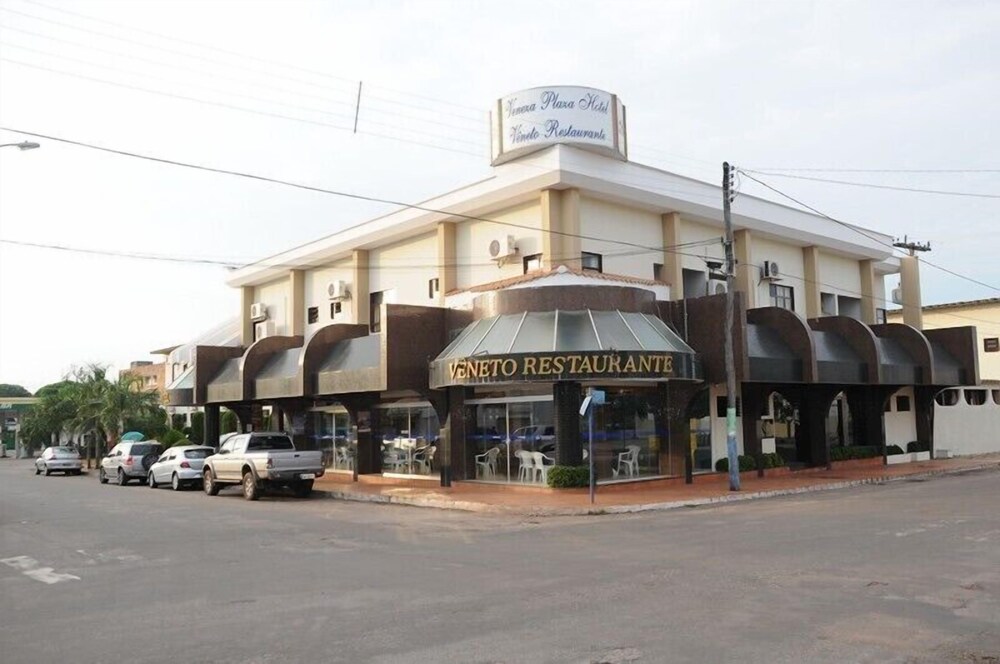 Veneza Plaza — hotel in Gurupi