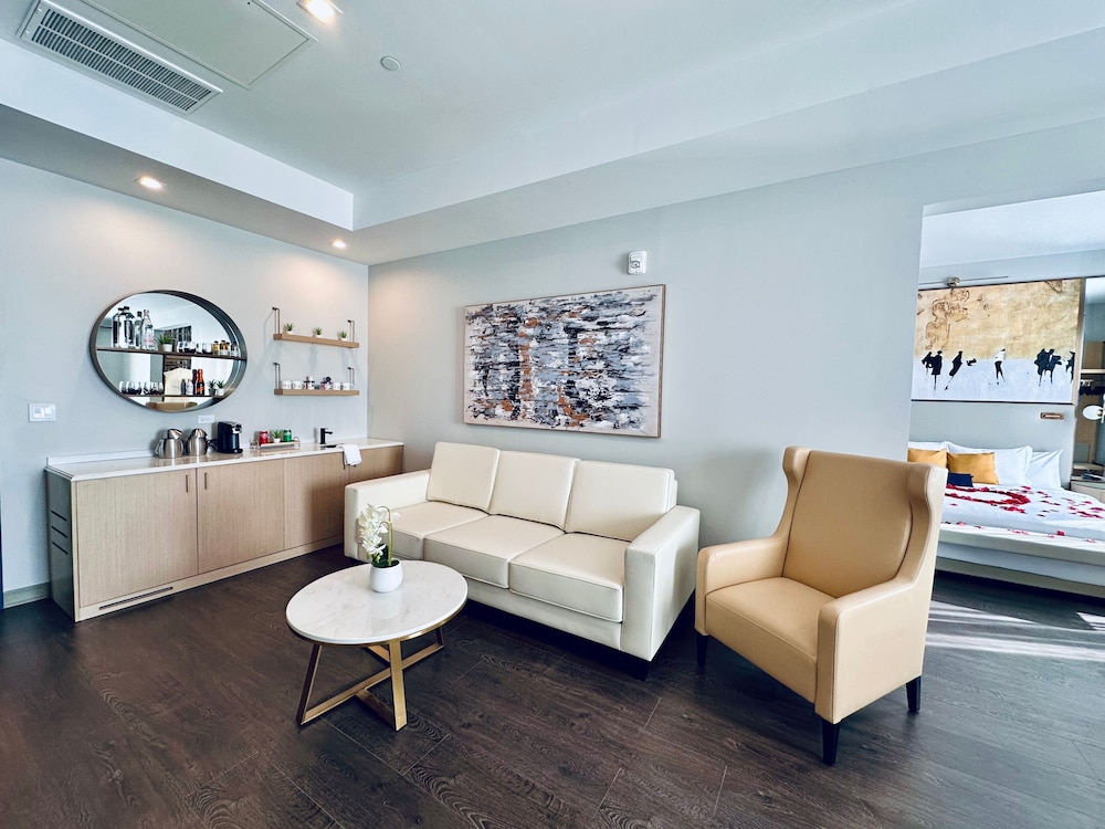 Chez Hotel Arlington Heights - photo 38