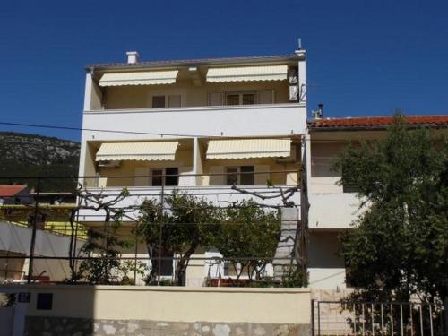 Studios Ana Mari — hotel in Komiza