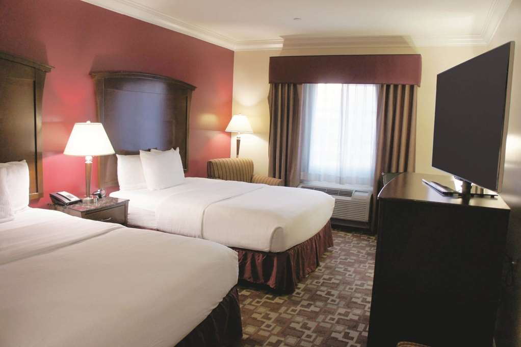La Quinta Inn & Suites by Wyndham Moreno Valley - photo 13