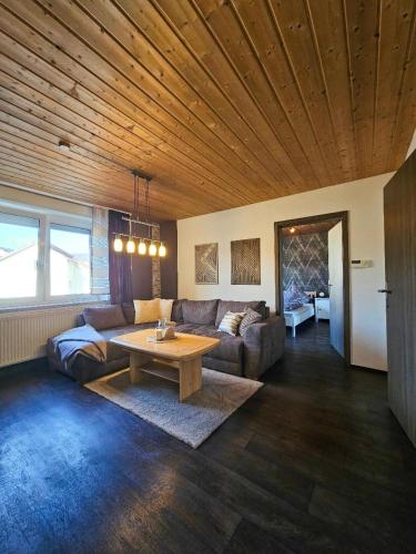 Ferienhaus Baumann mit Garten — hotel in Furth Im Wald
