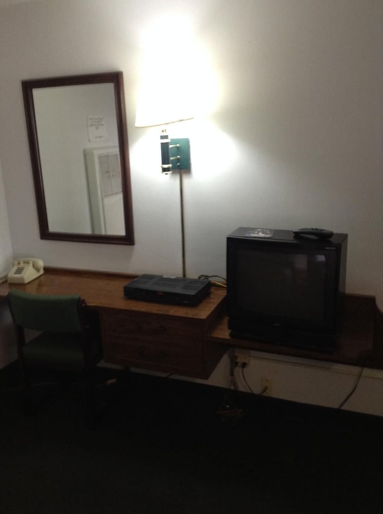 Plaza Inn Great Falls - photo 18