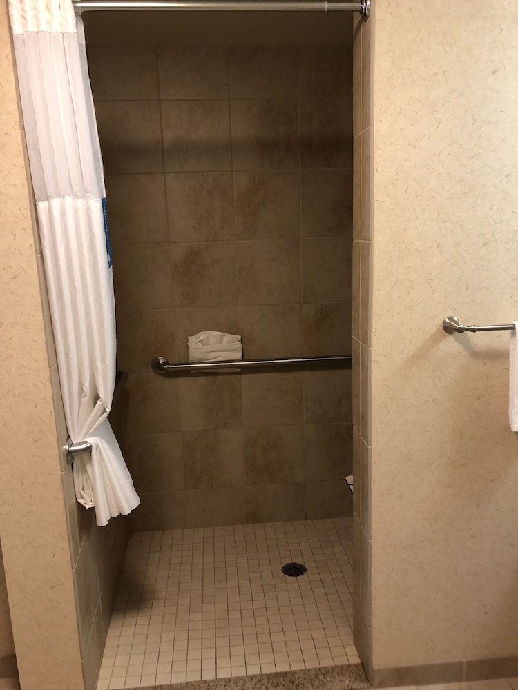 Hampton Inn & Suites Green River - photo 31