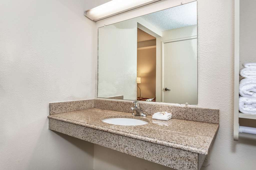 Baymont by Wyndham Orlando South - photo 20