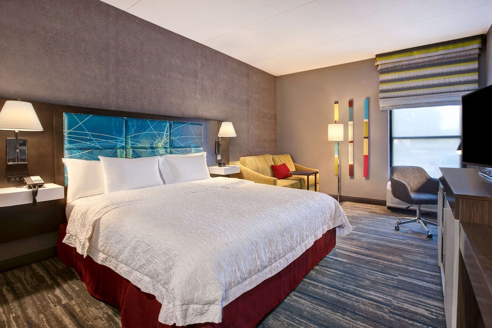 Hampton Inn Olive Branch - photo 12