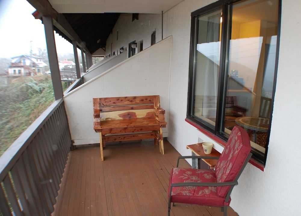 Alpine Lodge & Resort Burkesville - photo 18