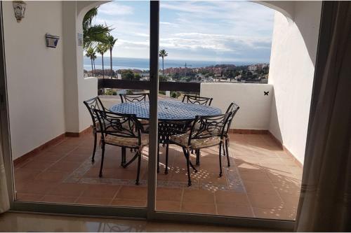 Modern Duquesa 2 Bed Outstanding view of sea golf — 4-Star Luxury Hotel in Manilva, Spain