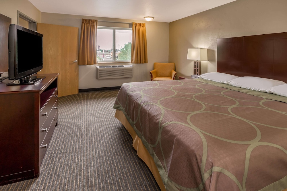 Super 8 by Wyndham Woodburn - photo 14