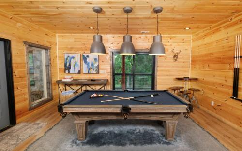 Zipadee Dipadee View - carbon neutral hotel in Sevierville