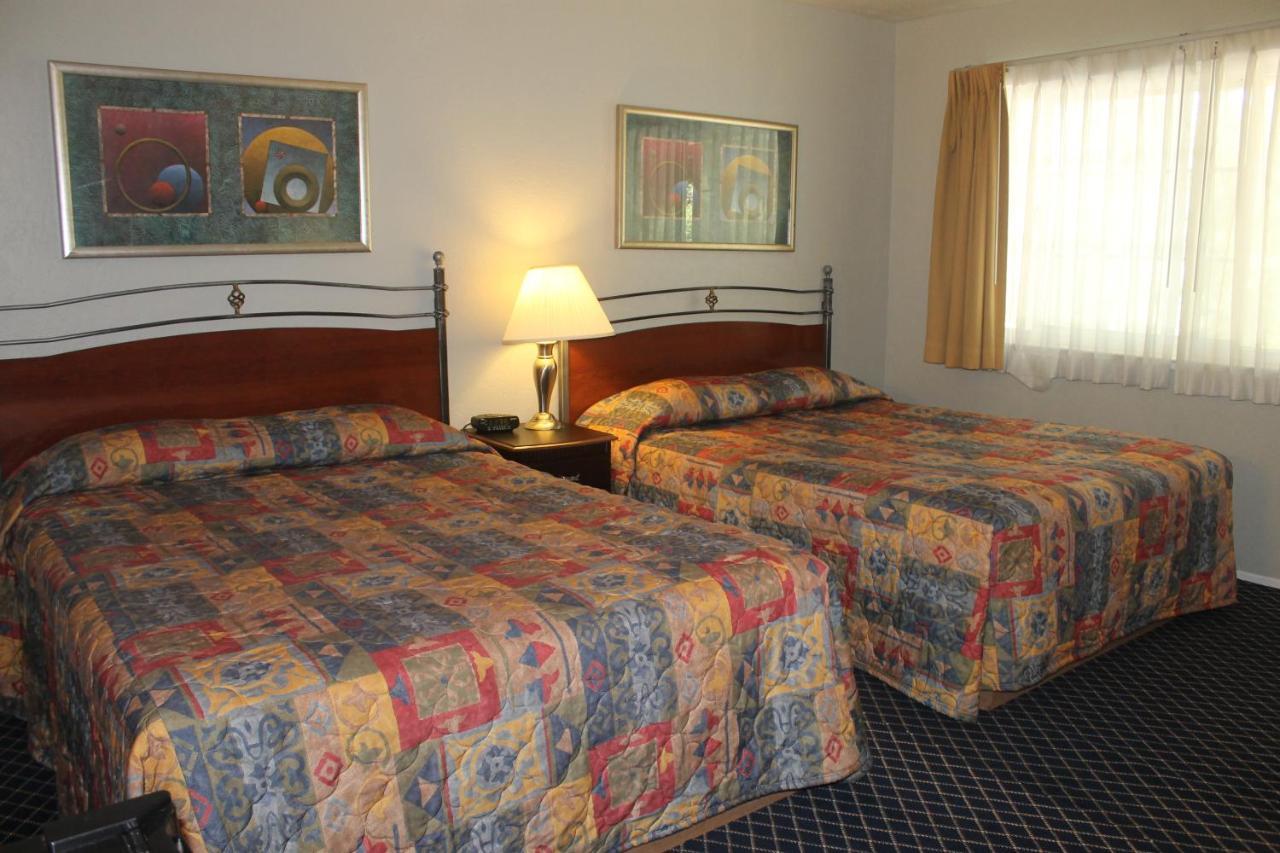Golden Chain Motel - photo 6