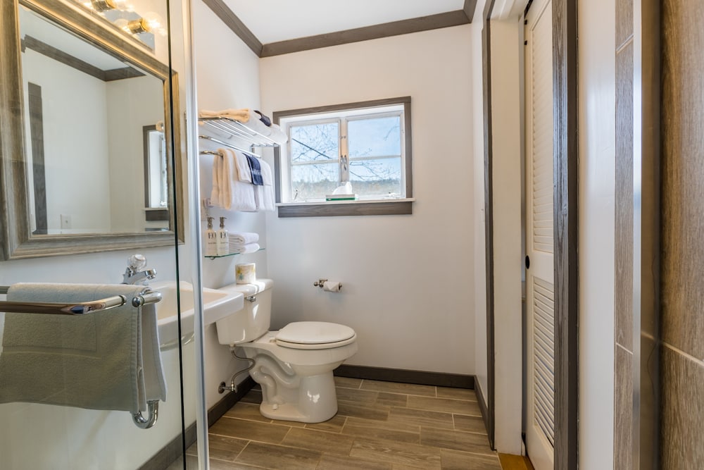 The Grayhaven Motel - photo 35