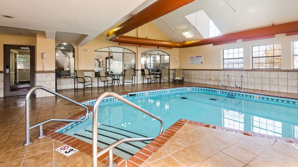 Best Western Plus Tulsa Inn & Suites - photo 8