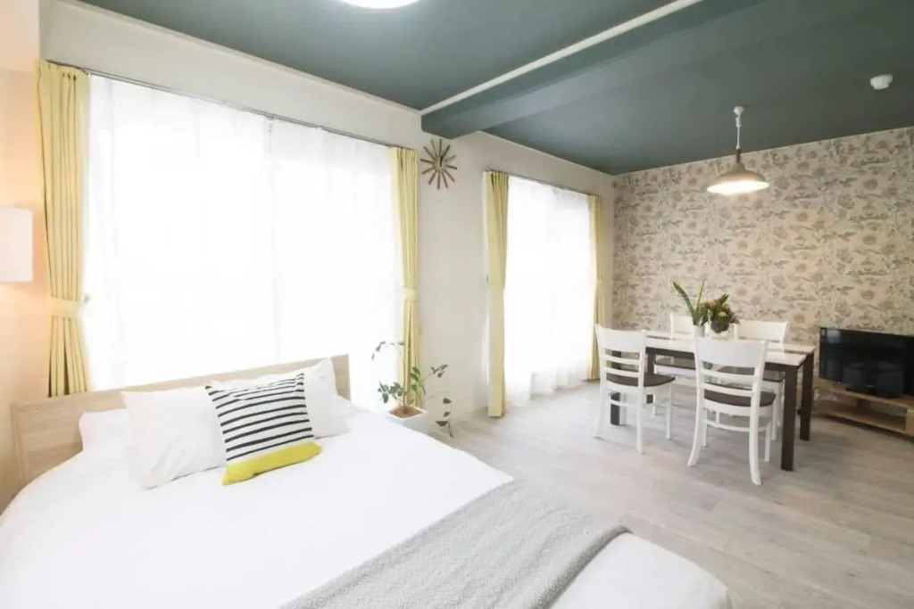 La Shante by b hotel 5 mins walk to the PeacePark & 2BR 10 ppl #101 in Hiroshima, Japan