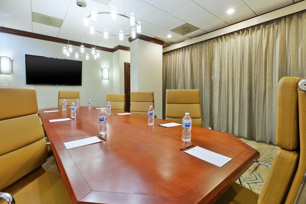 Hotel Auburn Hills - photo 30