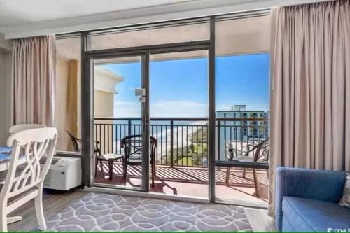 Renovated Oceanview Caravelle MB — 4-Star Luxury Hotel in Myrtle Beach, United States