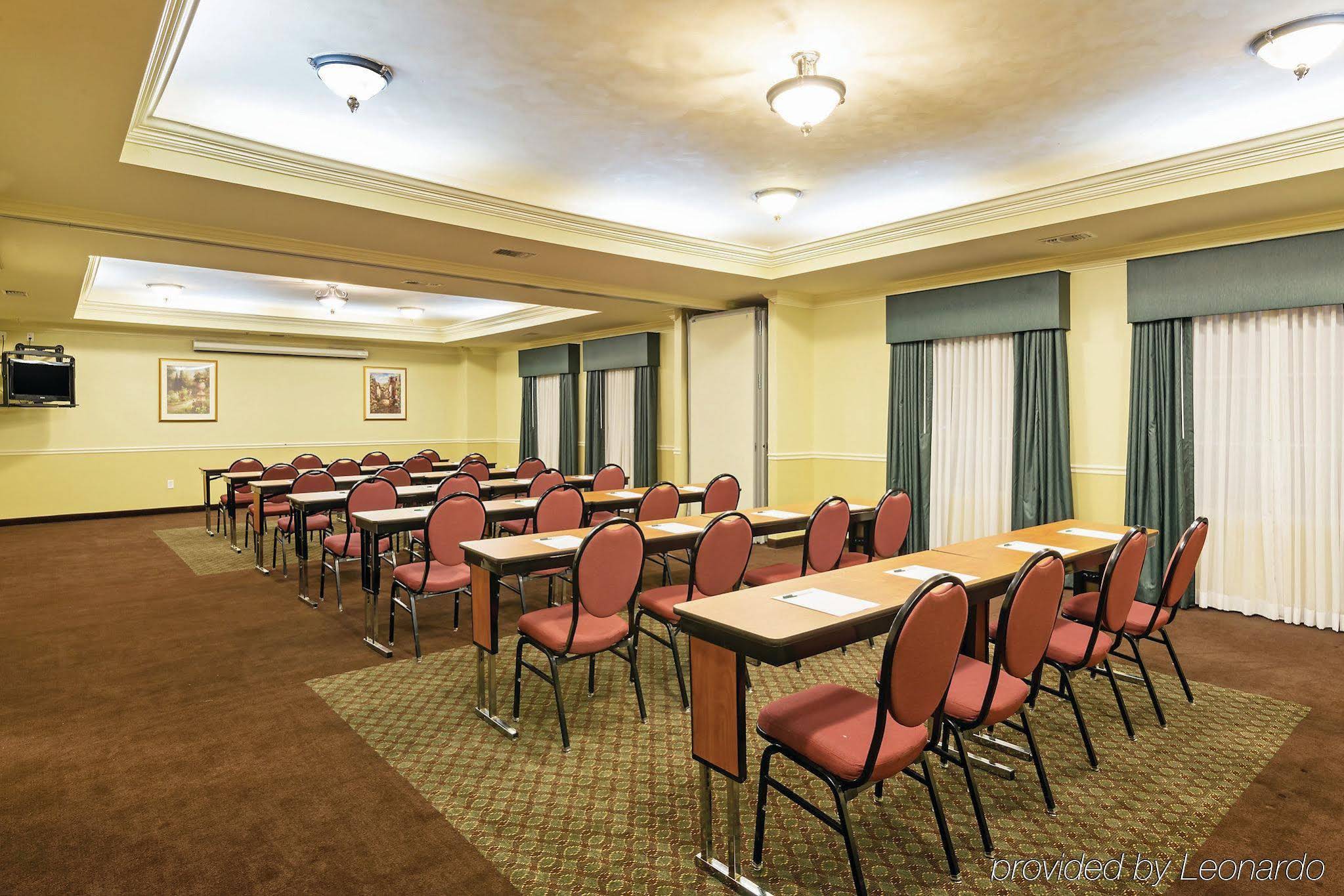 La Quinta Inn & Suites Covington - photo 2