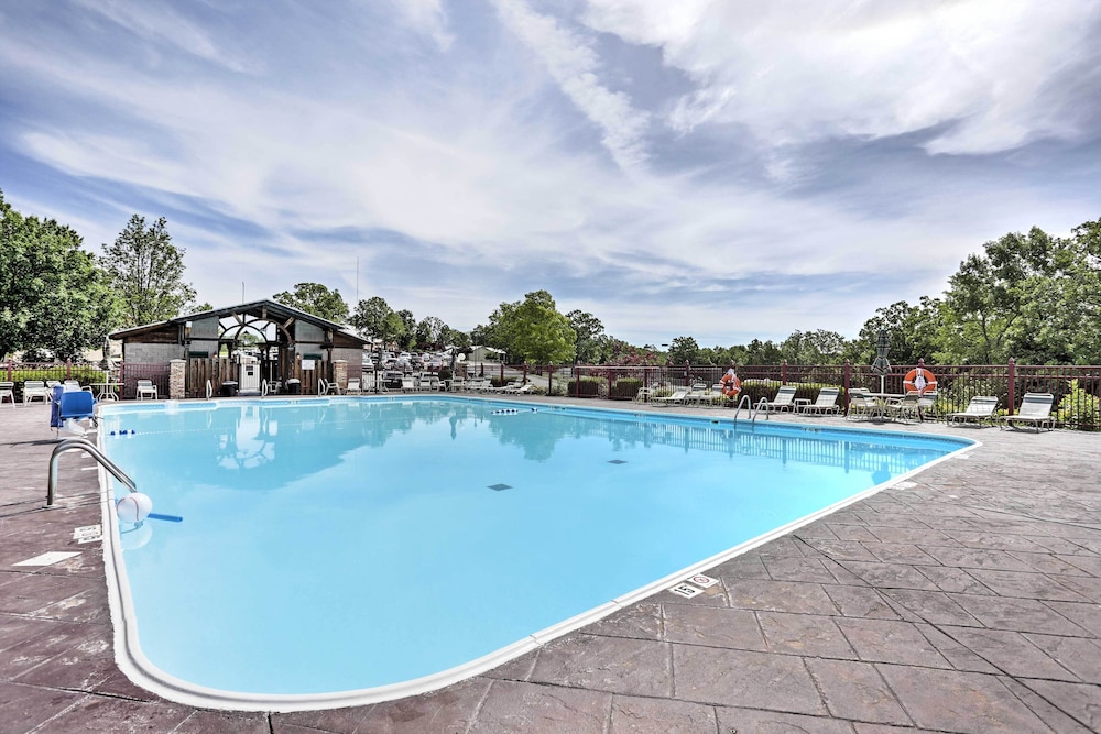 Holiday Hills Resort Condo: 3 Mi to Branson Strip - photo 18