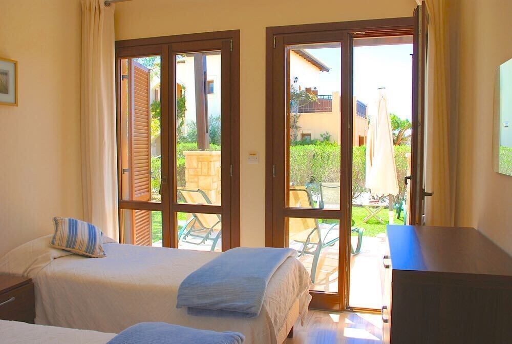3 Br Villa Arethusa Aph 3572