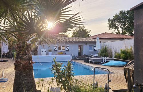 L’echappee in Unknown City, France