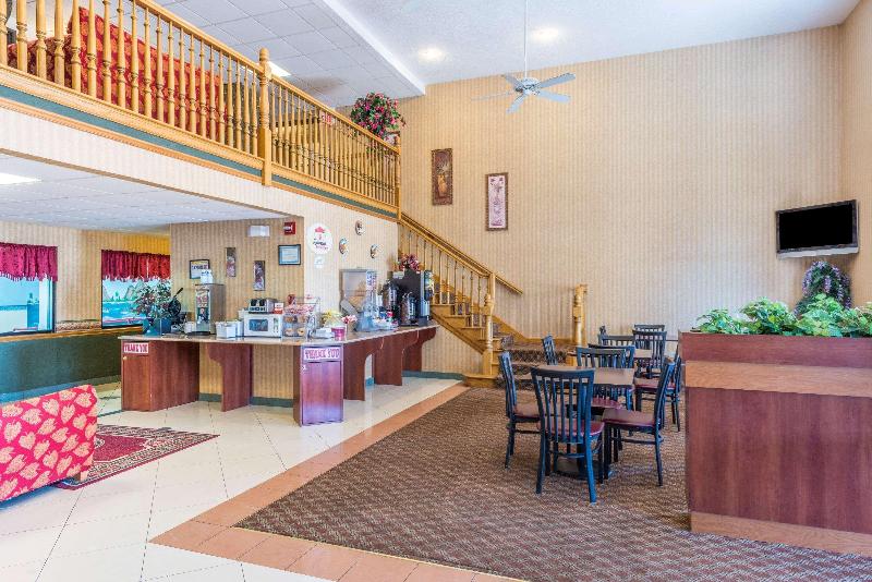 Super 8 by Wyndham Troy IL St. Louis Area - photo 18