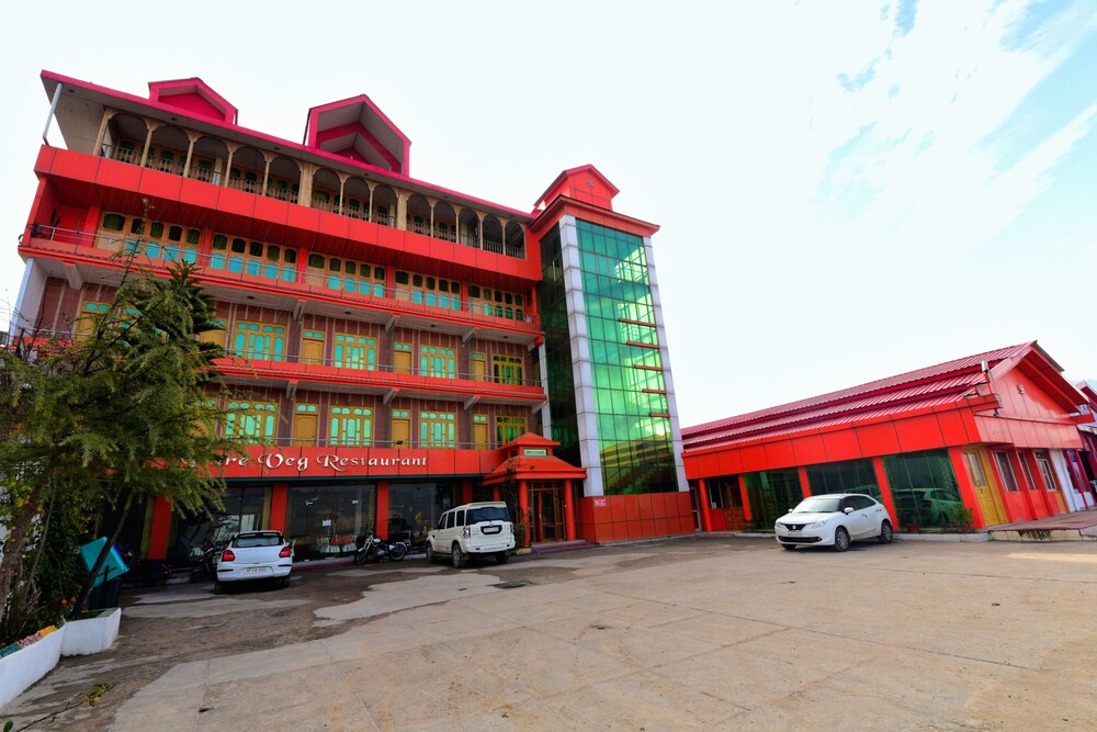 OYO 29302 Besillio Grand Hotel — hotel in Sundarnagar
