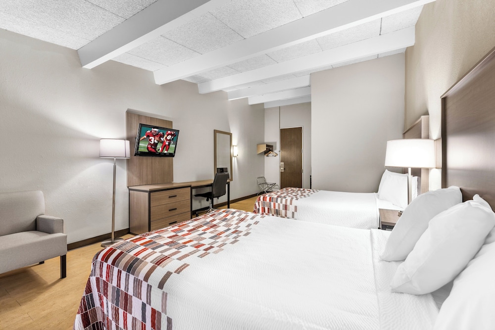 Red Roof Inn Niagara Falls - photo 11