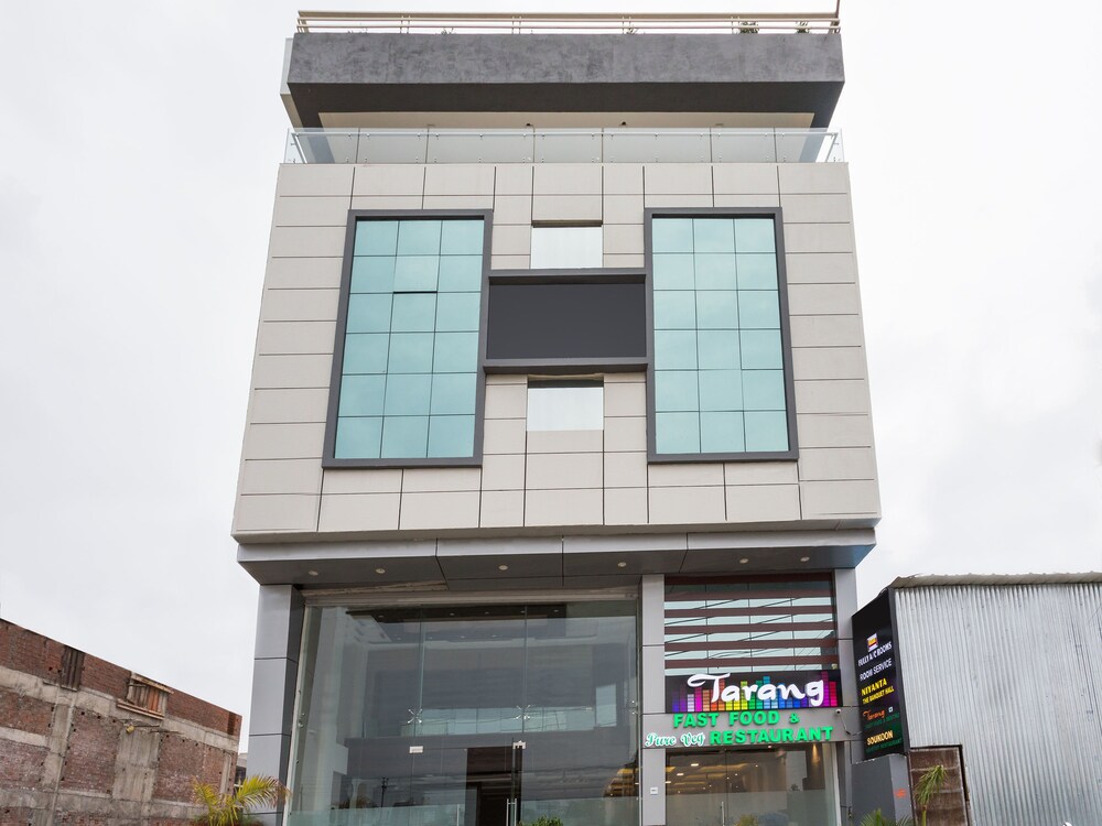 Oyo 15855 The Tripti — Indore — photo 3