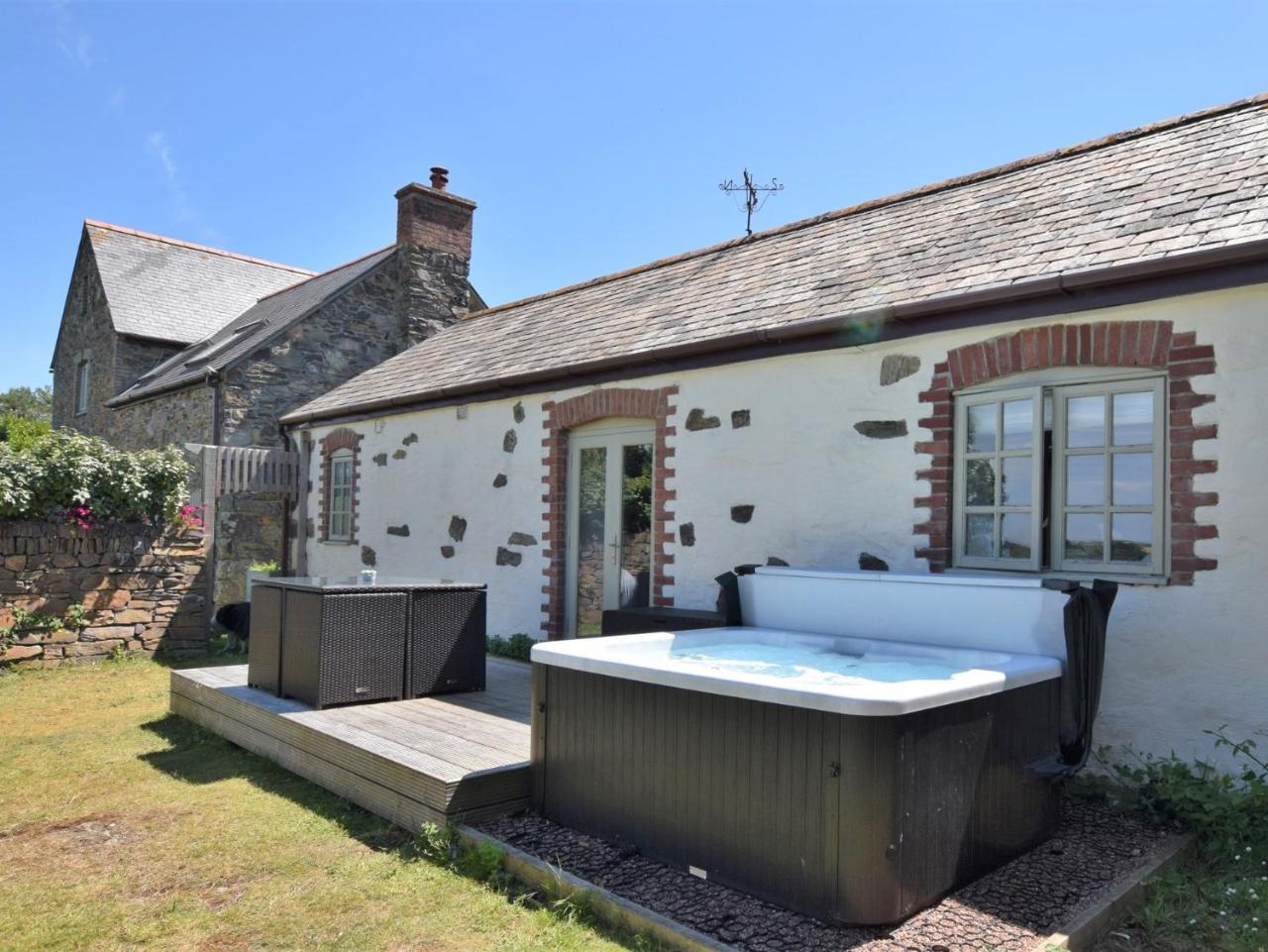 2 Bed in St Agnes 50085 - last minute hotel in Unknown City