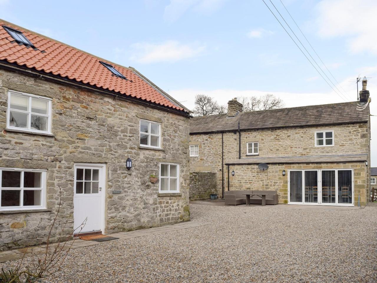 Peartree Cottage & Granary — 5-Star Luxury Hotel in Leyburn, United Kingdom