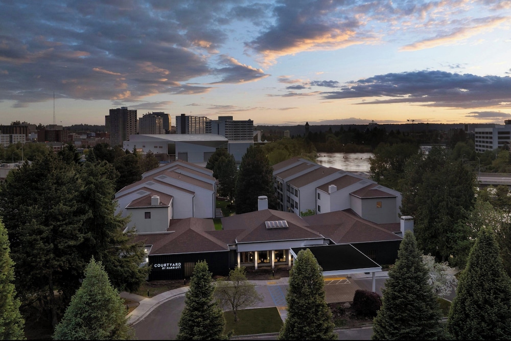 Courtyard Spokane Downtown At The Convention Center