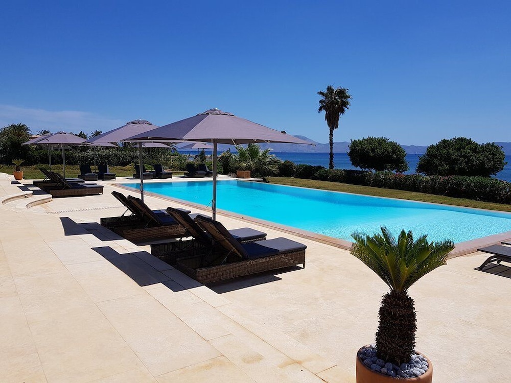 Thermesea Luxury Lodge — 4-Star Luxury Hotel in Ermioni, Greece
