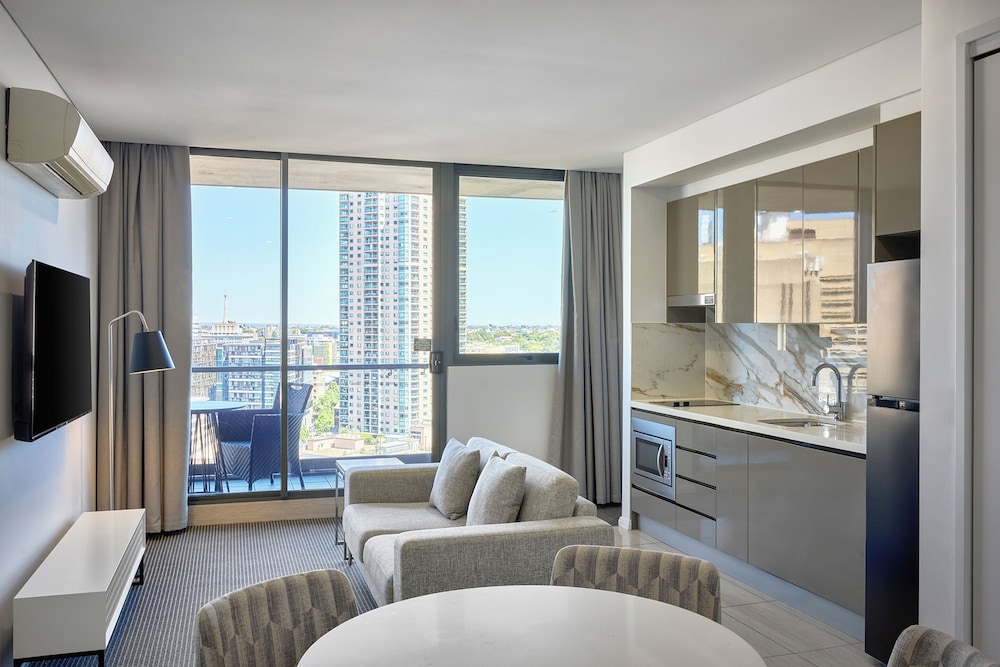 Meriton Suites Campbell Street Sydney in Sydney, Australia