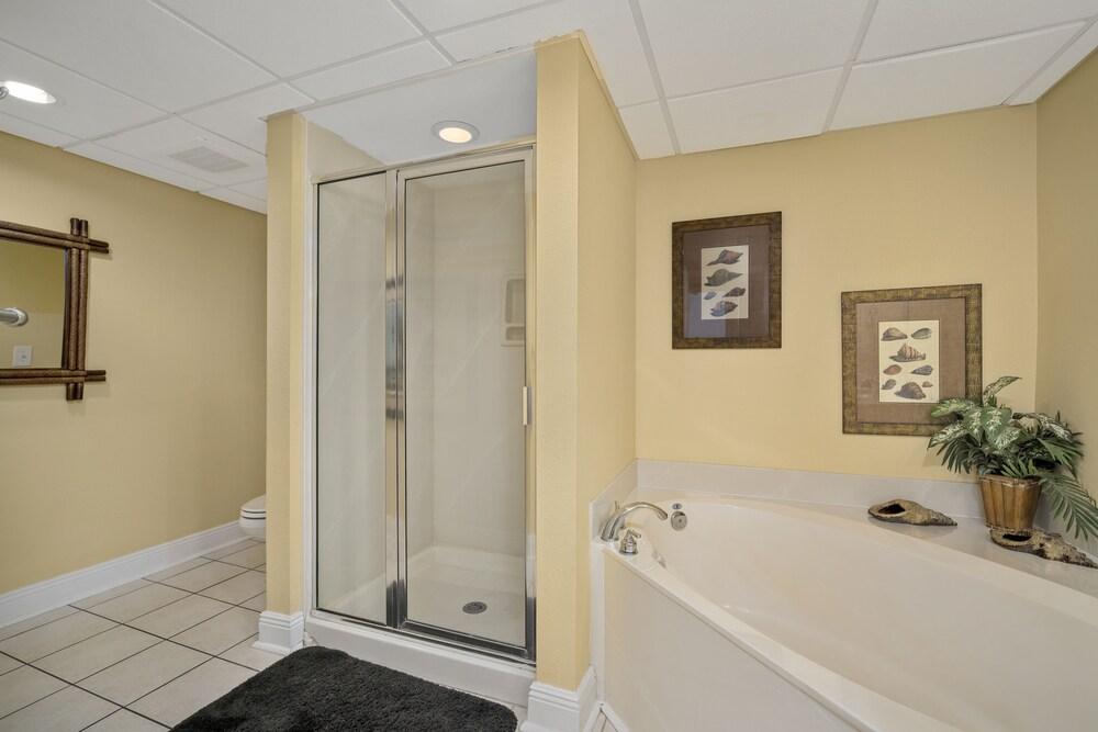Emerald Beach Resort 1636 Two Bedroom Condo - photo 29