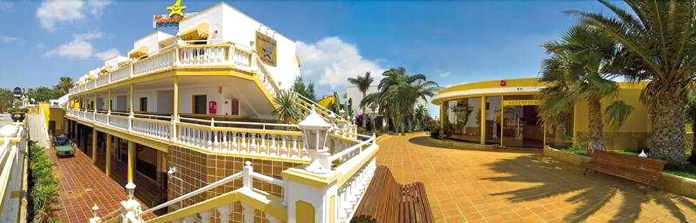 Gran Hotel Natura in La Oliva, Spain