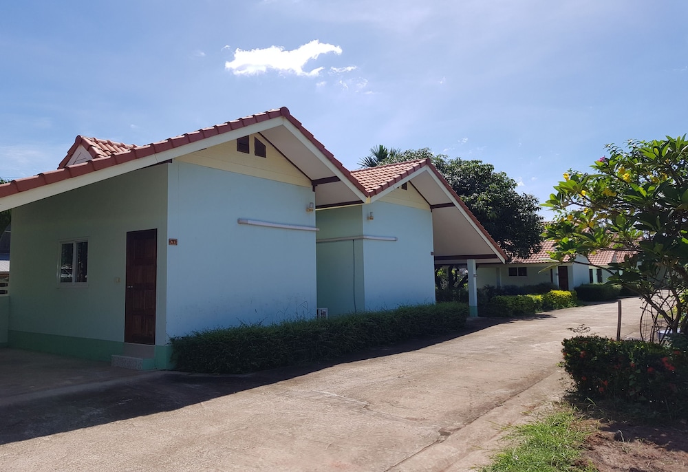 Filmthong Resort in Udon Thani, Thailand