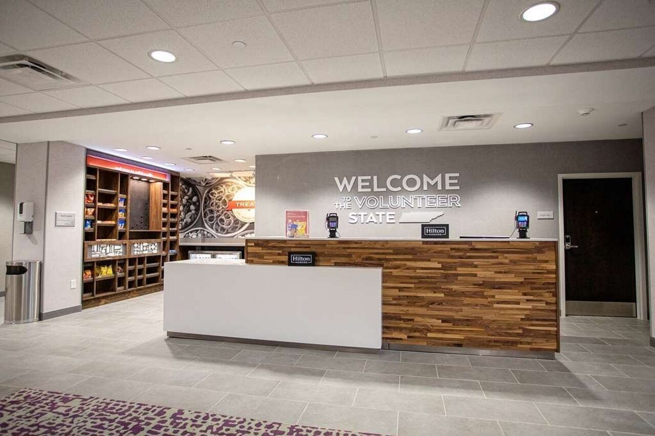 Hampton Inn Lexington TN - photo 3