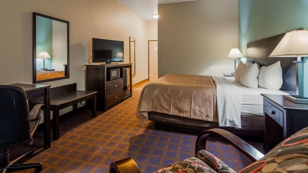 SureStay Plus Hotel by Best Western Blue Springs - photo 20